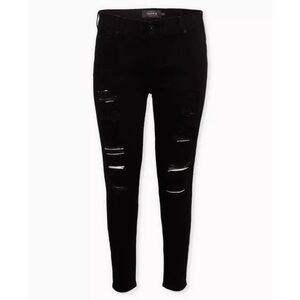 Torrid 16T Bombshell Skinny Premium Stretch Black Distressed Skinny Jeans